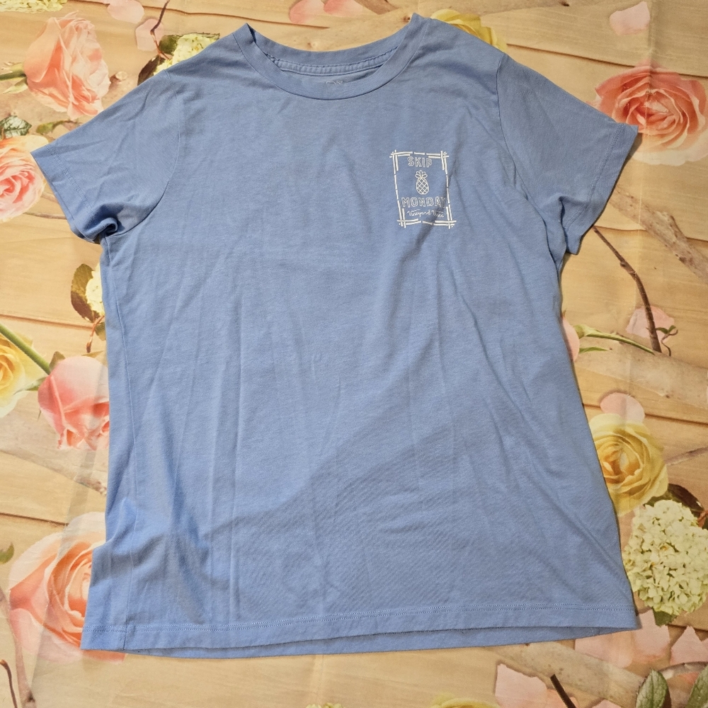 Vineyard Vines skip Monday t-shirt